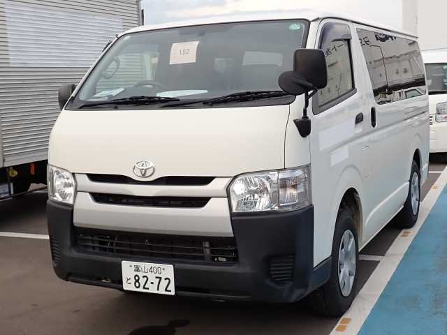 TOYOTA HIACE VAN 2016