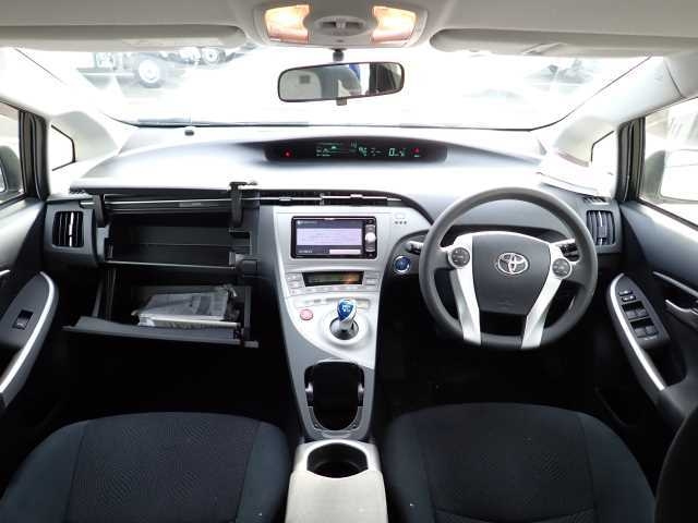 TOYOTA PRIUS 2015
