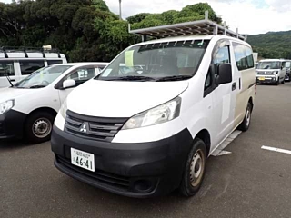 MITSUBISHI DELICA 2018