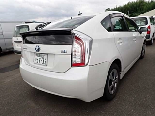 TOYOTA PRIUS 2012