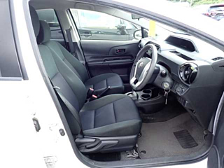 TOYOTA AQUA 2016