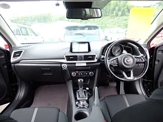 MAZDA AXELA 2019