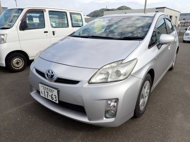 TOYOTA PRIUS 2011