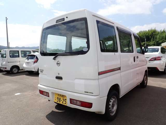 NISSAN CLIPPER VAN 2013