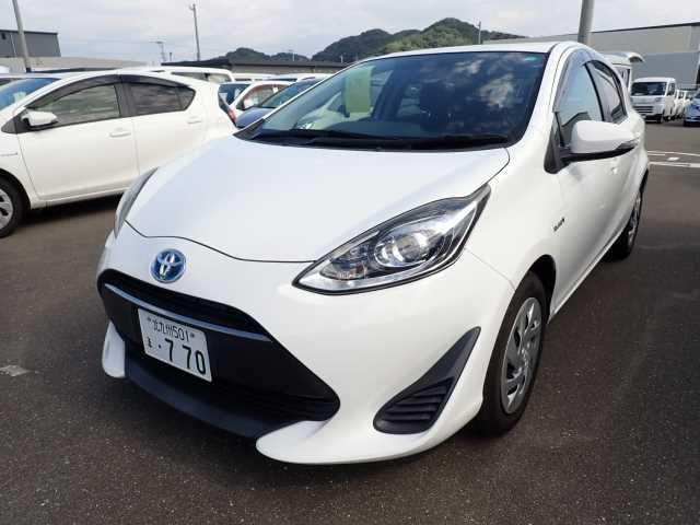 TOYOTA AQUA 2018