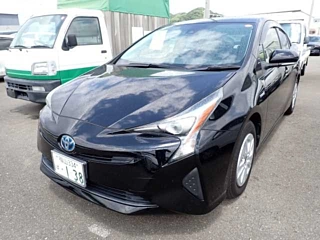 TOYOTA PRIUS 2017