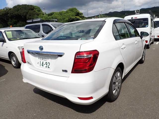 TOYOTA COROLLA AXIO 2015