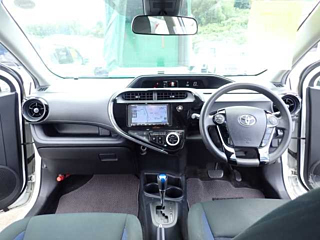 TOYOTA AQUA 2018