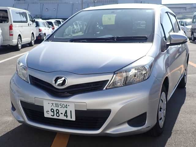 TOYOTA VITZ 2014