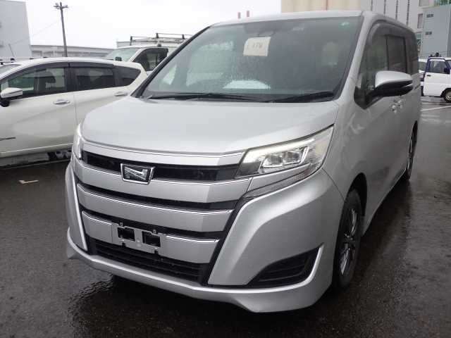 TOYOTA NOAH 2020