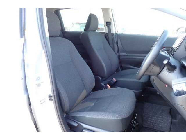 TOYOTA SIENTA 2019