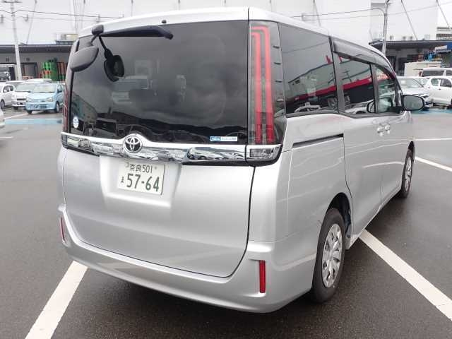 TOYOTA NOAH 2020