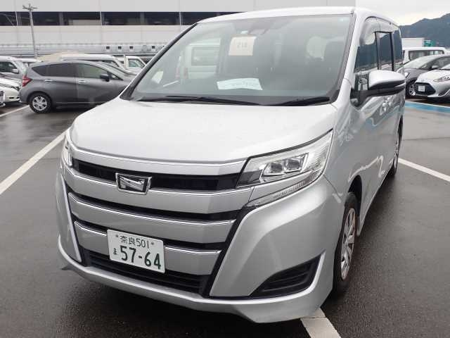 TOYOTA NOAH 2020