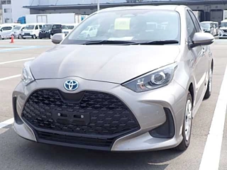TOYOTA YARIS 2024