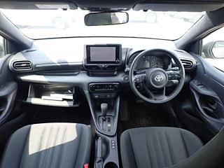 TOYOTA YARIS 2024