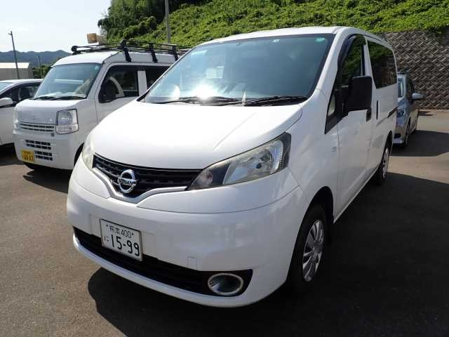 NISSAN NV200 2019