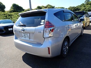 TOYOTA PRIUS ALPHA 2019