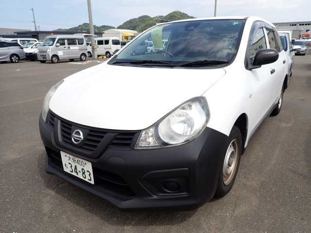 NISSAN AD 2017