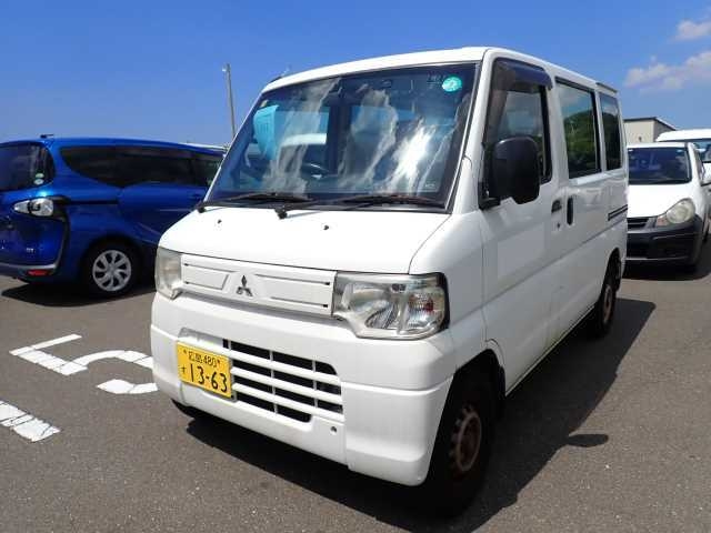 MITSUBISHI MINICAB VAN 2013