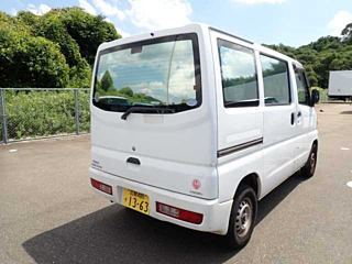 MITSUBISHI MINICAB VAN 2013