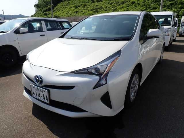 TOYOTA PRIUS 2017