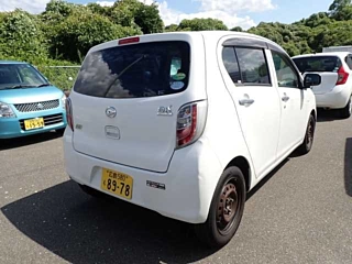 DAIHATSU MIRA E S 2012