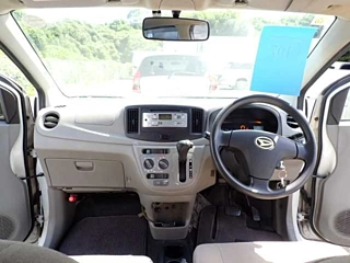 DAIHATSU MIRA E S 2012