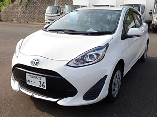 TOYOTA AQUA 2020