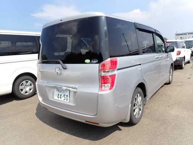 HONDA STEP WAGON 2010