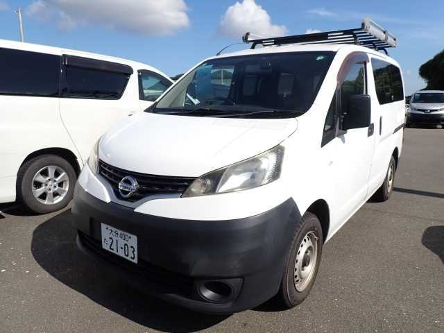 NISSAN NV200 2012