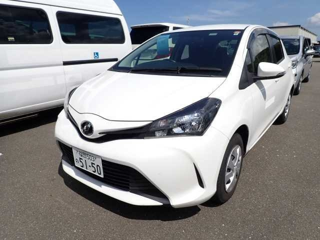 TOYOTA VITZ 2016