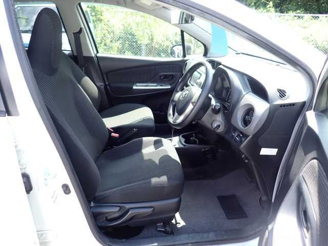 TOYOTA VITZ 2016