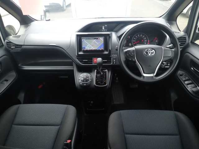 TOYOTA NOAH 2020