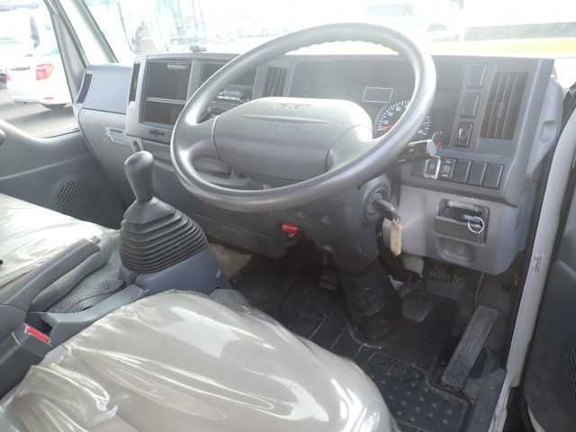ISUZU ELF 2013