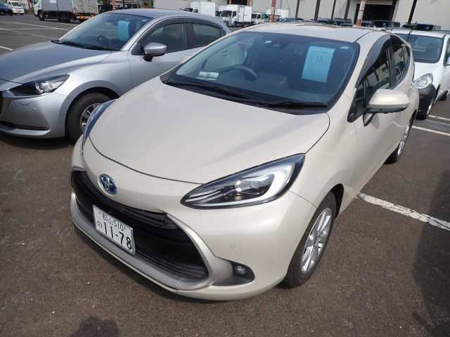 TOYOTA AQUA 2022