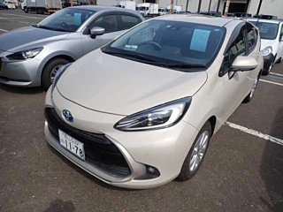 TOYOTA AQUA 2022
