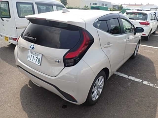 TOYOTA AQUA 2022