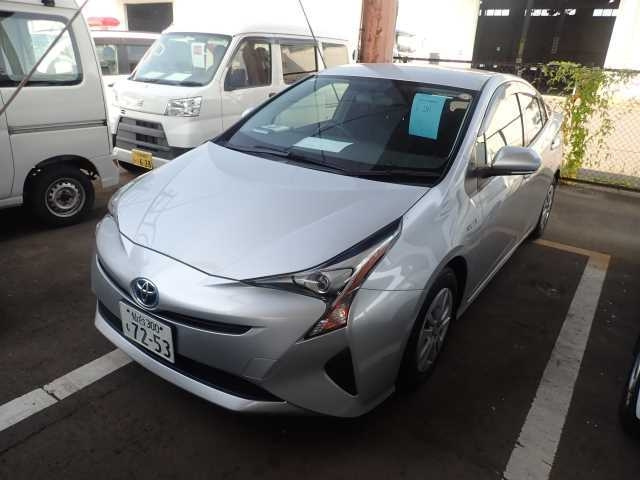 TOYOTA PRIUS 2018
