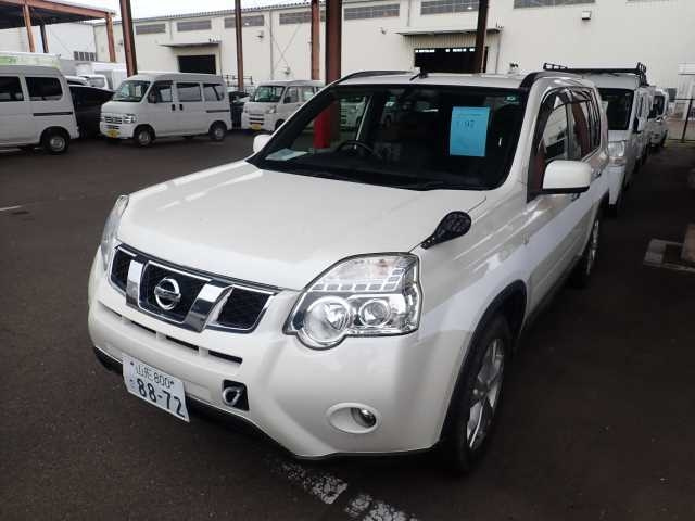 NISSAN X-TRAIL 2012