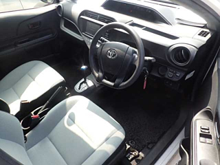 TOYOTA AQUA 2015
