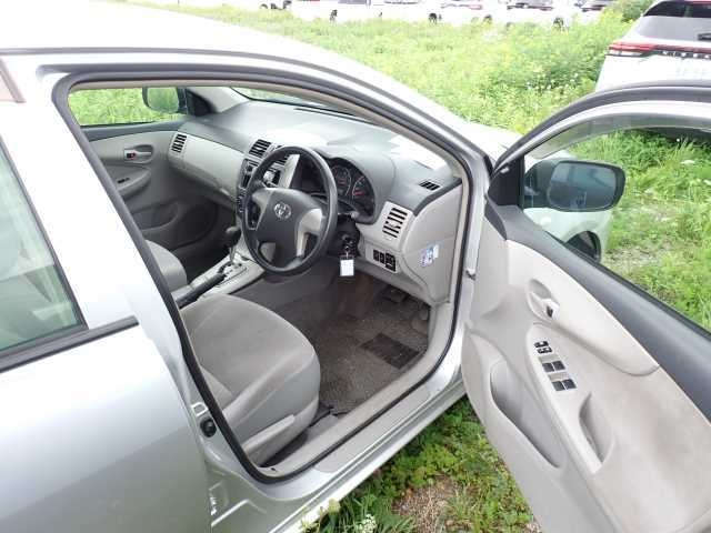 TOYOTA COROLLA AXIO 2011