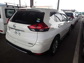 NISSAN X-TRAIL 2018