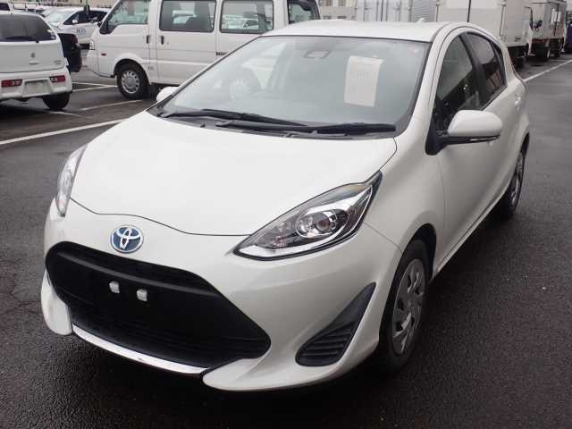 TOYOTA AQUA 2020