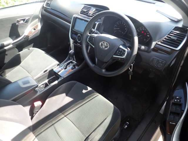 TOYOTA PREMIO 2019