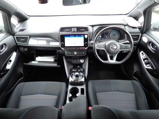 NISSAN LEAF 2020