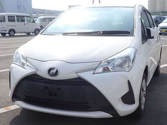 TOYOTA VITZ 2018