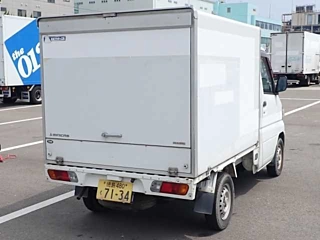 MITSUBISHI MINICAB TRUCK 2013
