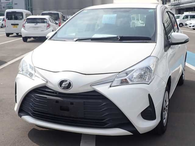 TOYOTA VITZ 2018
