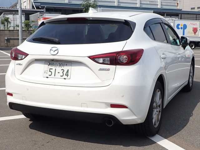 MAZDA AXELA 2018