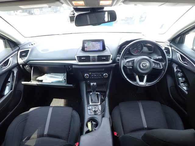 MAZDA AXELA 2018